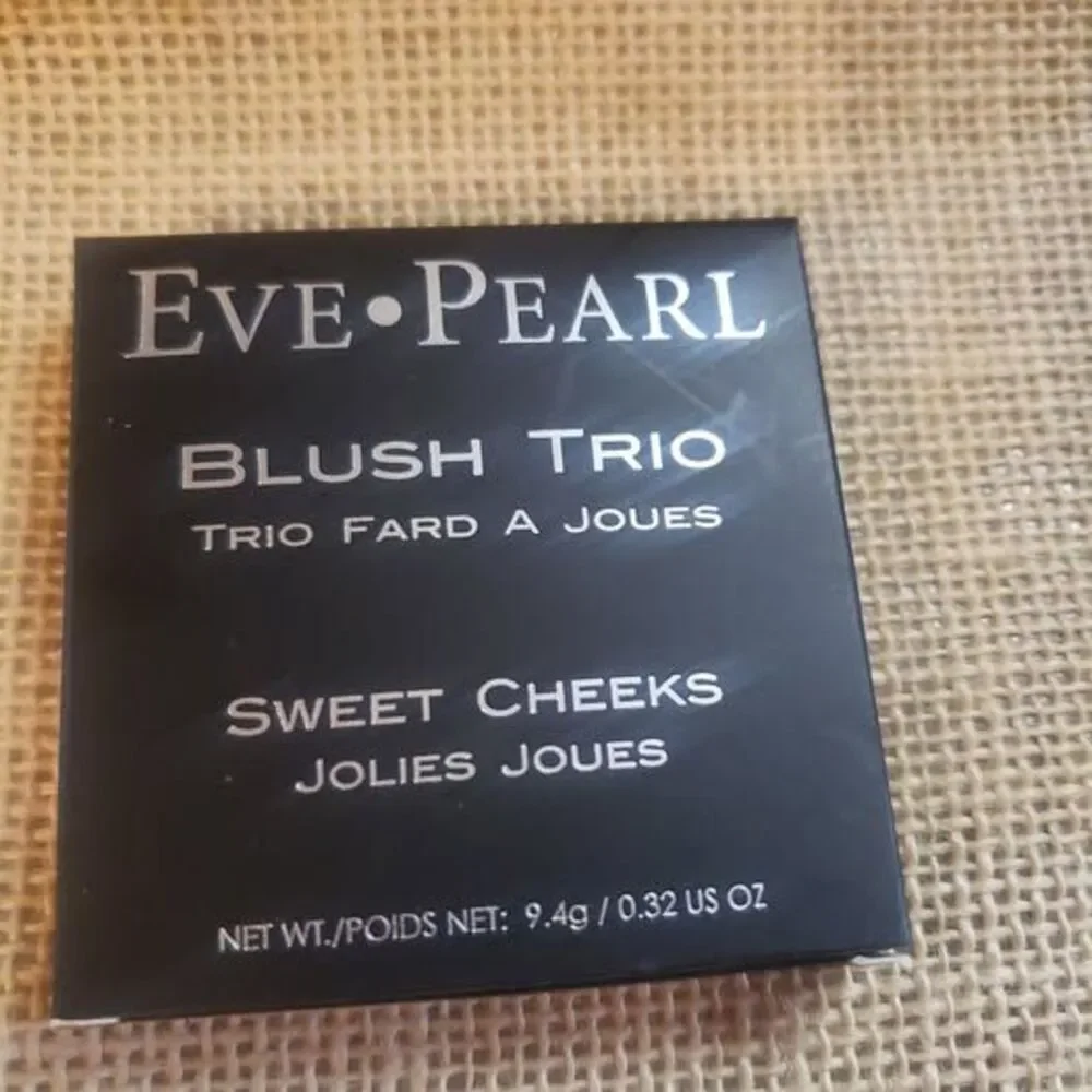Eve Pearl Blush Trio Sweet Cheeks